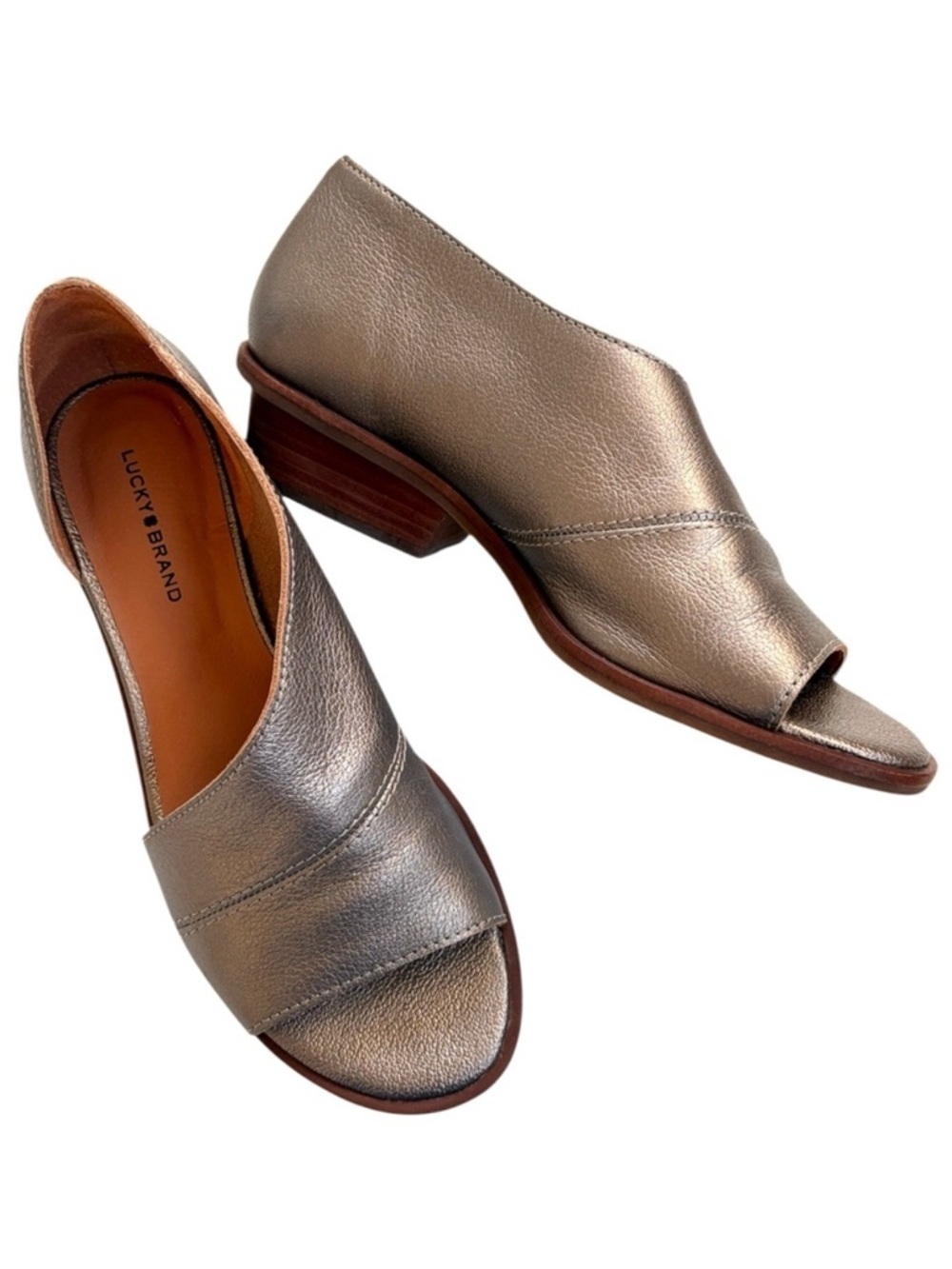 EUC Lucky Brand Leather Serkie Slip-On Shoes Gold Size 6.5